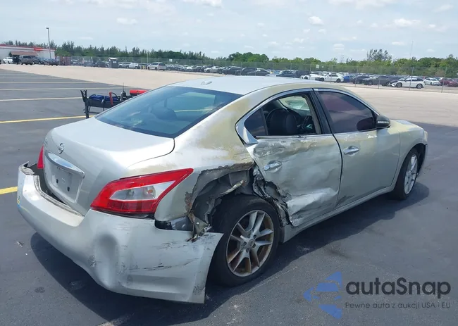 1N4AA5AP5BC818938: 42210899