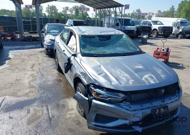 3VWC57BU8MM071874: 42210916