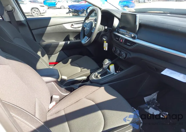 3KPF24AD8NE455481: 42210145