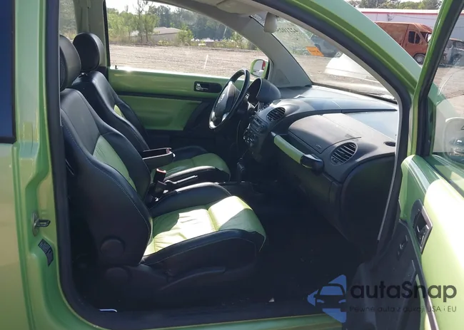 3VWCD21C83M419962: 42210250