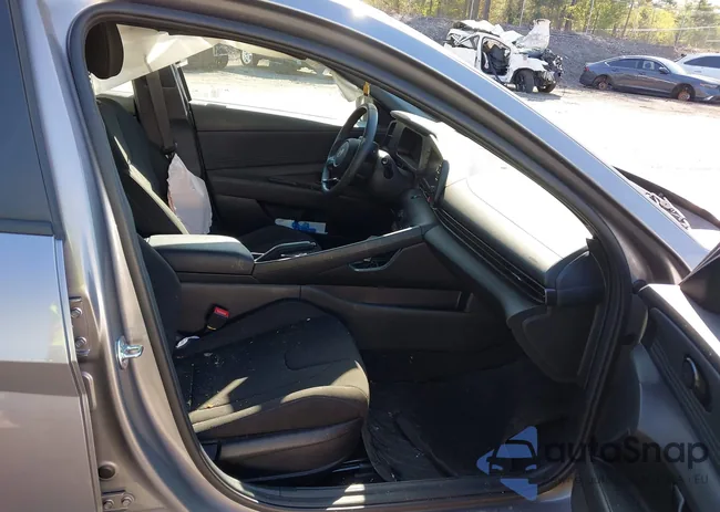 KMHLM4DG4SU882605: 42211511