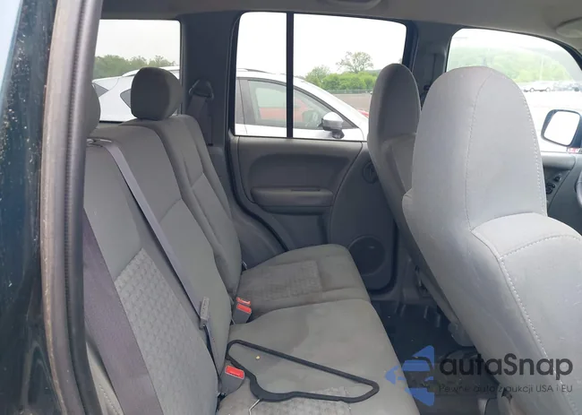 1J4GL48K15W574866: 42211672