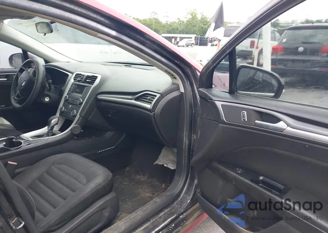 1FA6P0HD9E5400037: 42211797