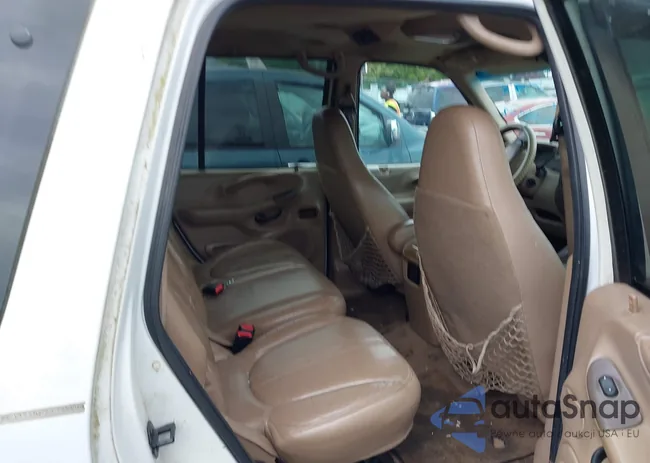 1FMRU17L3XLB79740: 42211952