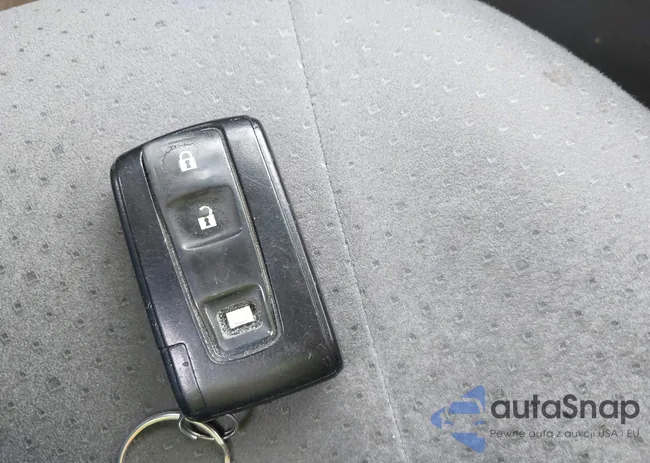 JTDKB20U887696773: 42211033