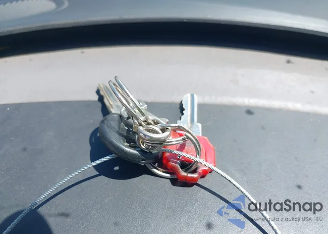 2B4GP44R0YR630786: 42211044