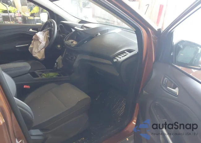 1FMCU0GD7HUD18935: 42211100