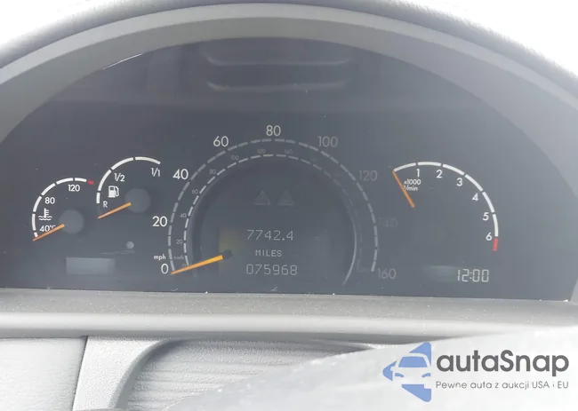 WDBPJ75J94A042803: 42211320