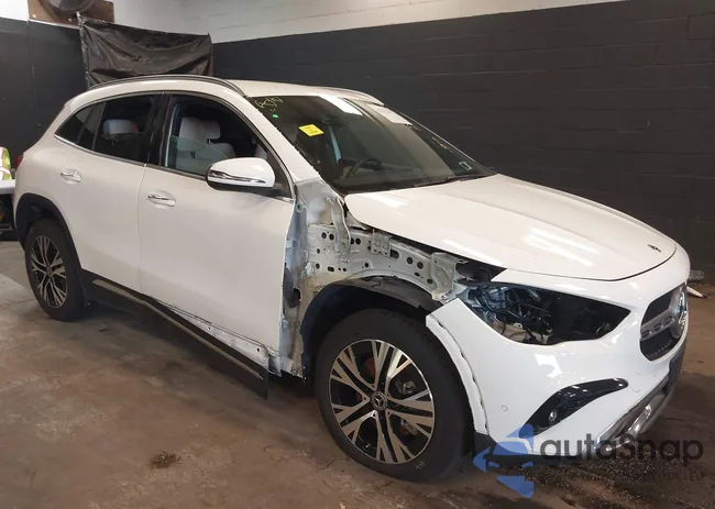 W1N4N4HB7SJ641099: 42211367