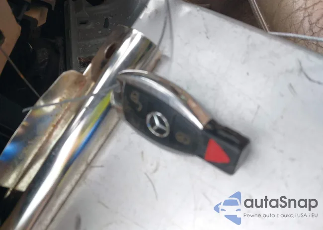 WDBJH65JXYB072288: 42212452