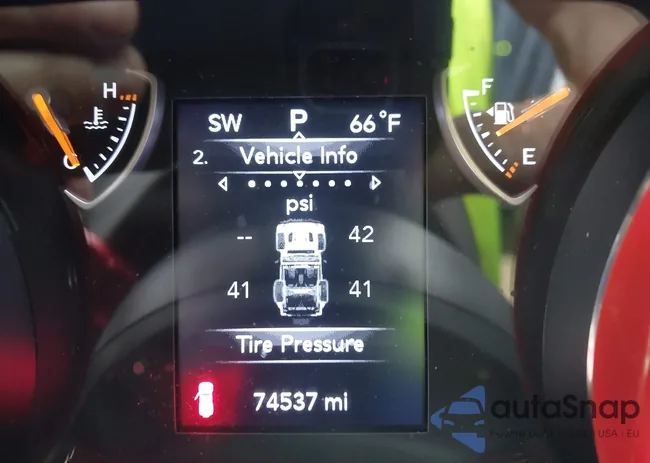 1C4HJXDG0KW560147: 42212482