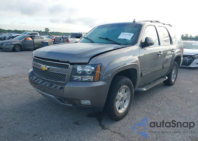 1GNSCBE03CR261019: 42212500