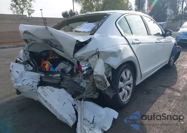 1HGCP3F8XAA016856: 42212663