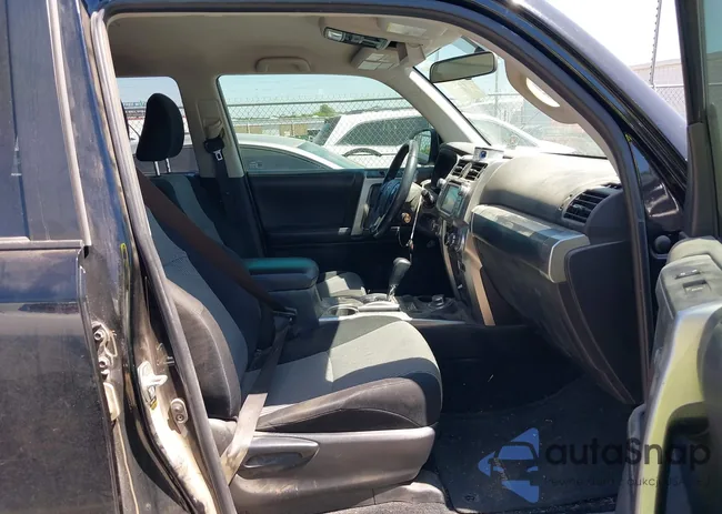 JTEBU5JR4G5373901: 42212032