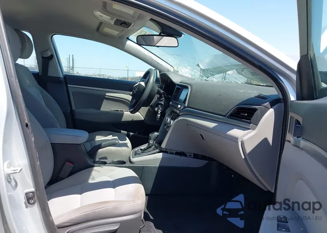 KMHD84LF5KU755041: 42212152