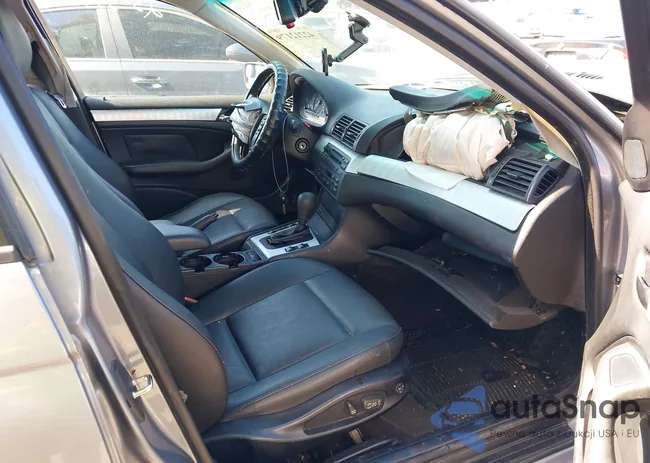 WBAEV33455KW16647: 42212179