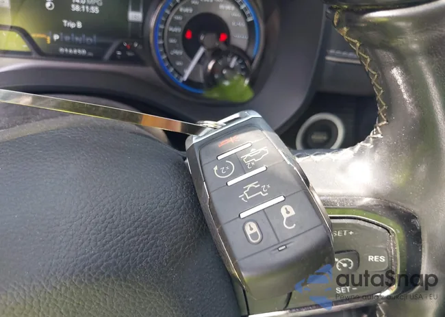 1C6SRFHT5NN311005: 42213627