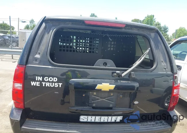 1GNLC2E00DR337995: 42213635