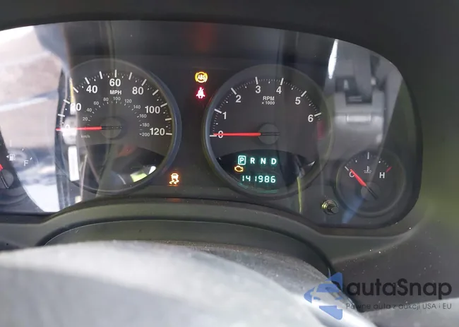 1C4NJPFB5DD213187: 42213648