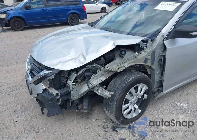 1N4AL3AP1HC296753: 42213658