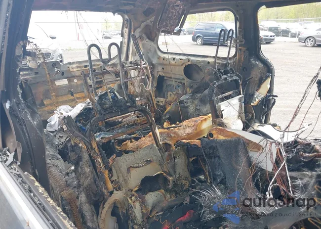 2C4RC1CG8DR615873: 42213911