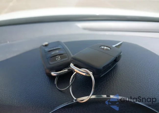 3VWLL7AJ0EM398882: 42213991