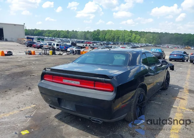 2C3CDYAG0EH111053: 42213203