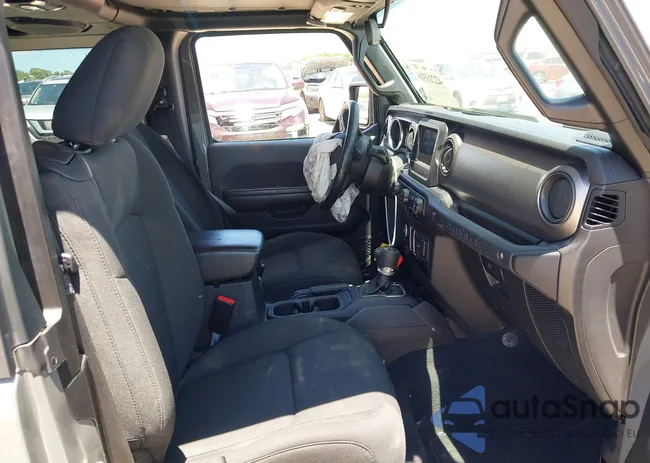 1C4HJXAG8MW569220: 42213316