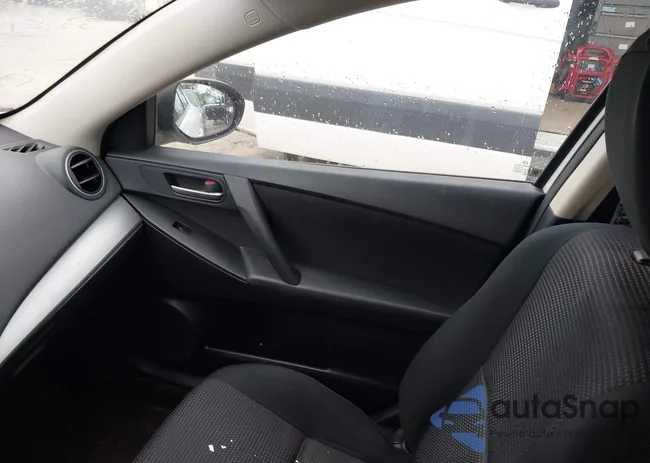 JM1BL1TF8D1723813: 42213337