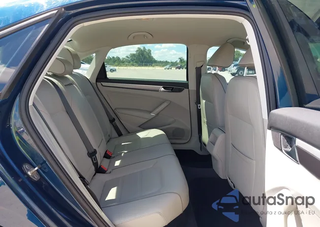 1VWAA7A34JC009932: 42213341