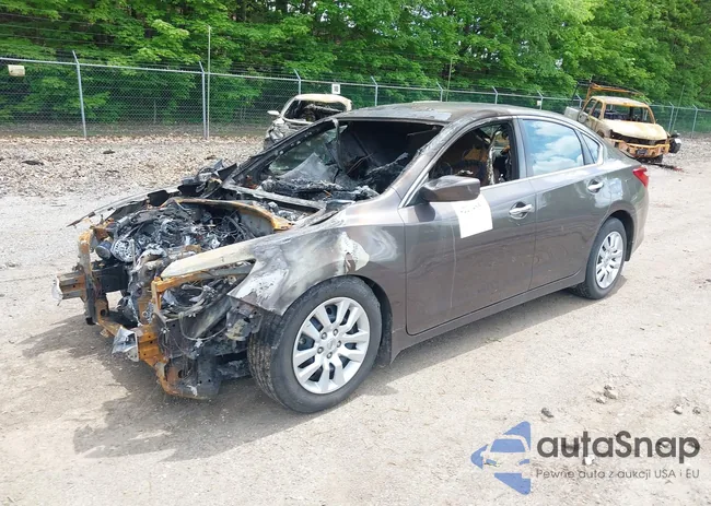 1N4AL3AP3HC130928: 42214859