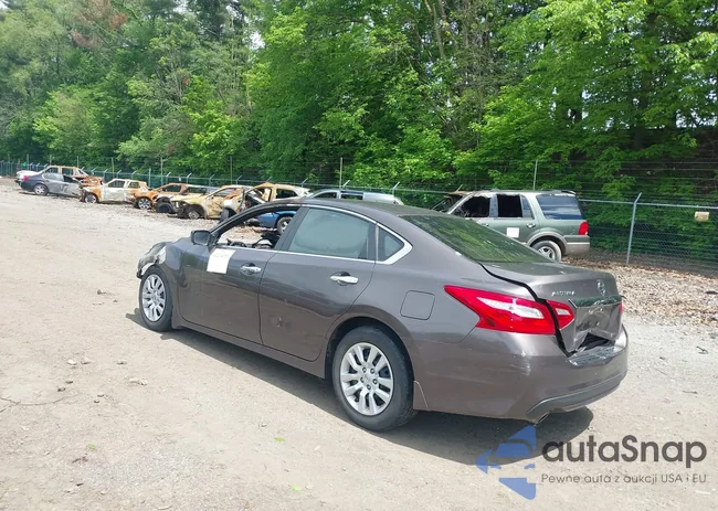 1N4AL3AP3HC130928: 42214859