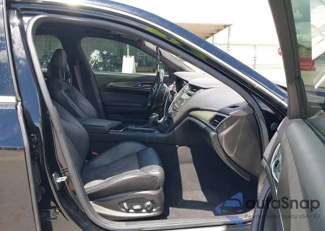 1G6A15S65G0163529: 42214275