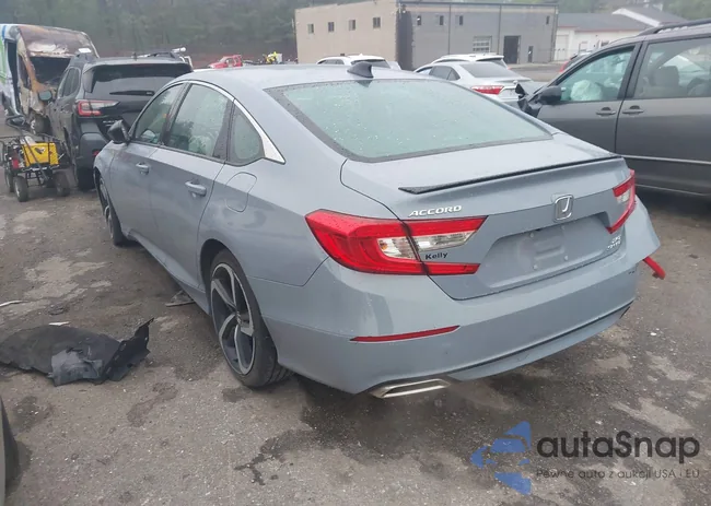 1HGCV2F39NA003526: 42215551