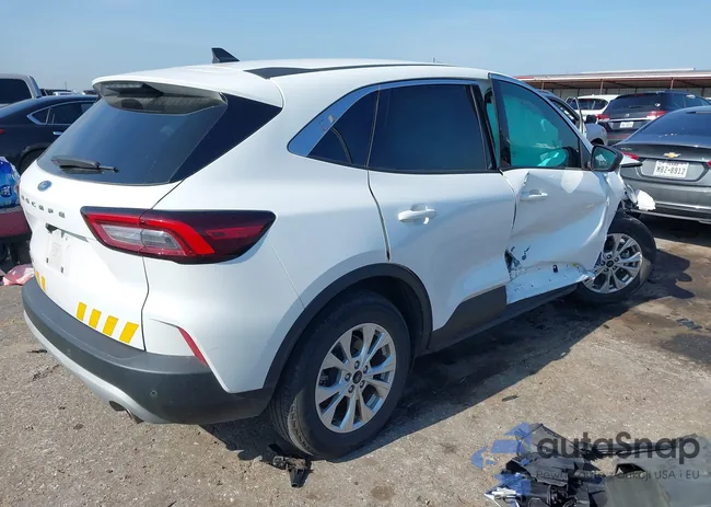 1FMCU0GN8PUA26329: 42215555