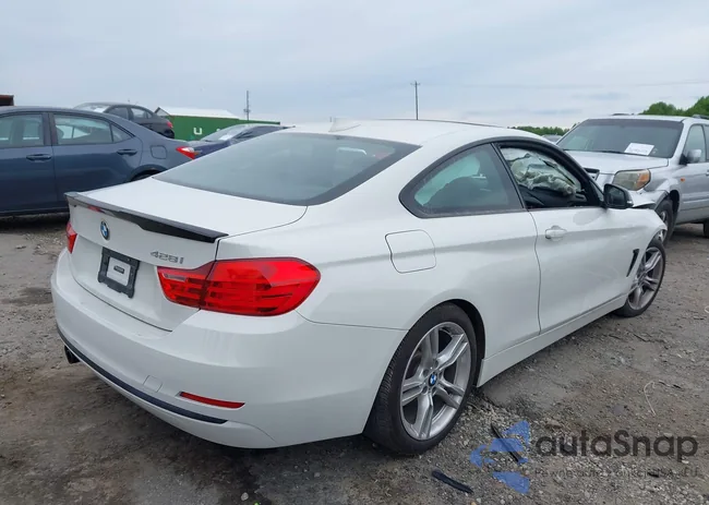 WBA3N3C5XEF711746: 42215565