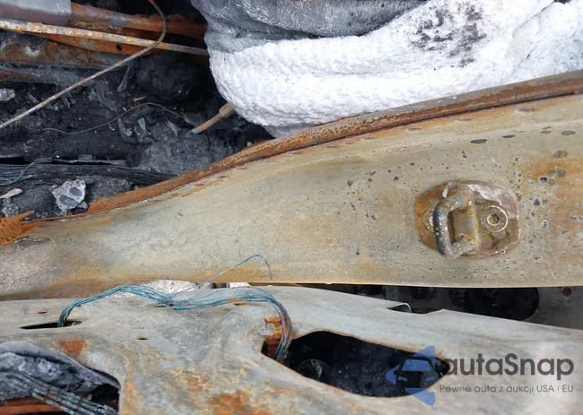 1G1ZD5ST1JF187482: 42215615