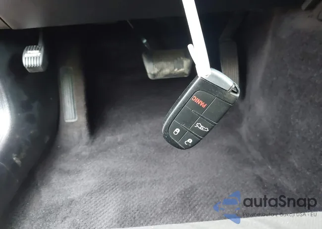 2C3CDZAG8JH297327: 42215876