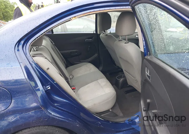 1G1JB5SH3C4211391: 42215883