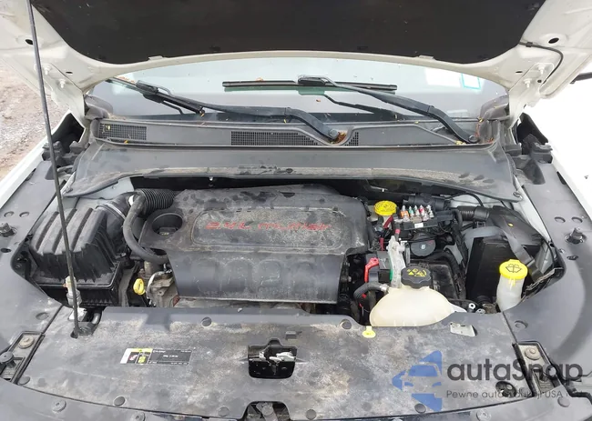 3C4NJDBB7JT128233: 42215953