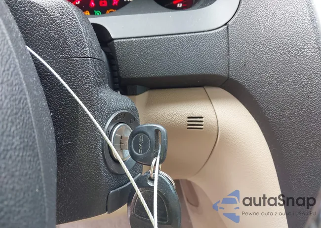 1GKLRMED5AJ128272: 42215144