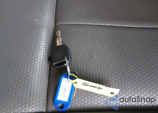 1FTMF1CM5EKD55570: 42215365