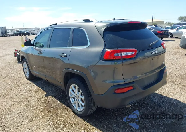 1C4PJLLB2JD557822: 42215387