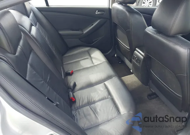 1N4BL2AP5AN549792: 42216472