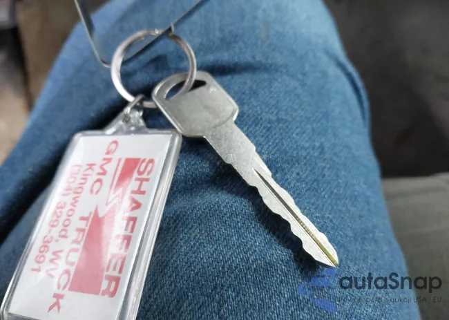 2GCEK19T531175596: 42216615