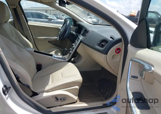 YV1622FS4C2115146: 42216639