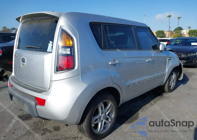 KNDJT2A28B7292935: 42216674