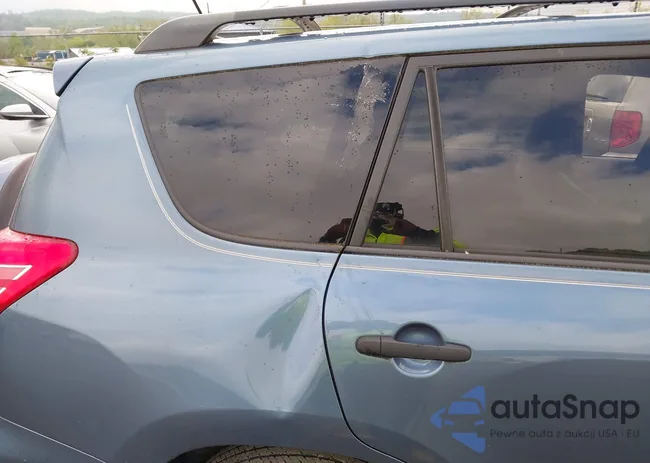 2T3BF4DV0AW059728: 42216104