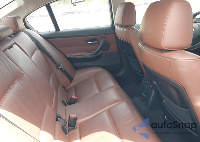 WBAVD33596KV63626: 42216115