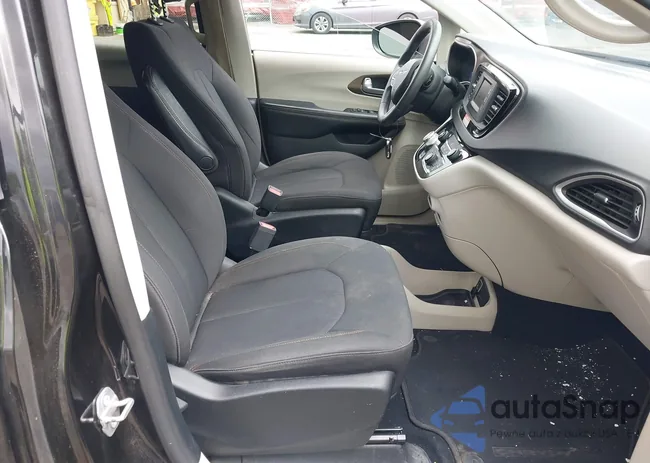 2C4RC1CG0HR502893: 42216265